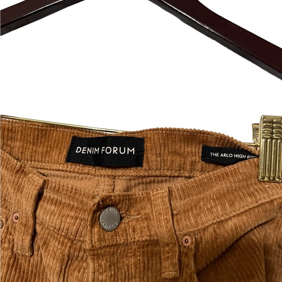 ARITZIA The Denim Forum Corduroy High Waisted Tan Pants - Picture 11 of 11